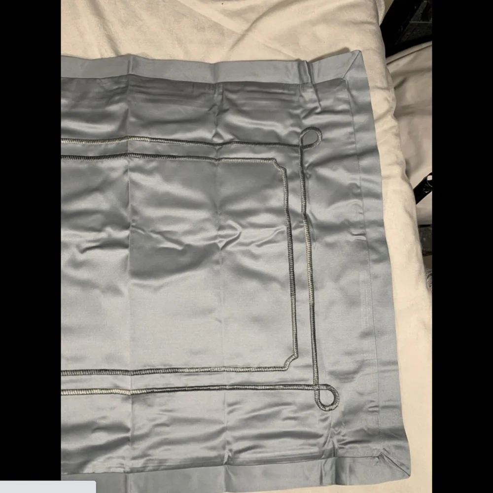 NIB [ 1 King ] Sham‎ for Hudson Park Embroidered Tile